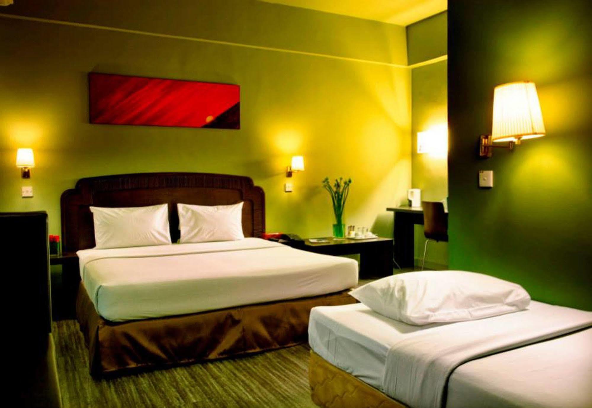 Hotel Ibis Styles Kuala Lumpur Bukit Bintang Esterno foto